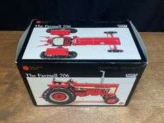 1/16 Farmall 706 Precision NIB Ertl