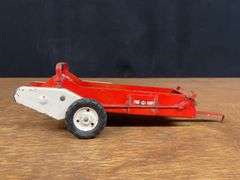 (4) 1/16 Tru-Scale Spreaders Carter