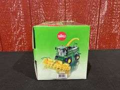 1/32 John Deere 7500 Forage Harvester NIB Siku