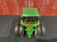1/16 John Deere 8310 1999 Farm Show NIB Ertl