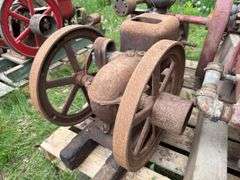 1.5HP John Deere Model E - Red