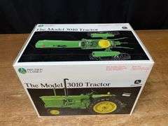 1/16 John Deere 3010 Precision NIB Ertl