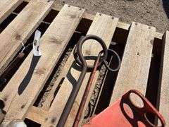 Hydraulic Levers, Hose Holders, and Draft Control Lever