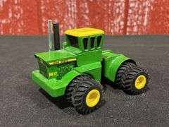 1/64 John Deere WA-17 Custom