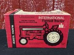 1/16 IH 544 NIB Ertl