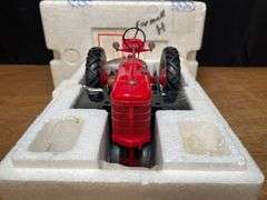 1/12 Farmall H Franklin Mint