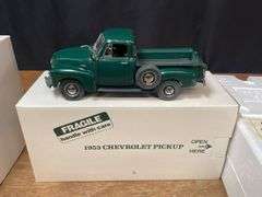 (2) 1/24 GMC + Chevrolet Trucks NIB Danbury Mint