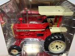 1/16 Farmall 1206 100 Years NIB Ertl