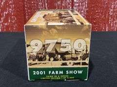1/64 John Deere 9750 Combine 2001 Farm Show NIB Ertl