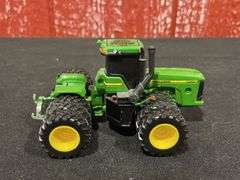 1/64 John Deere 9400 1999 KFYR NIB Ertl