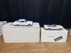 (2) 1/24 Ford Cars NIB