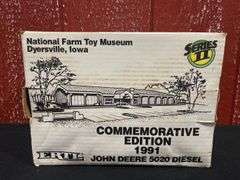 1/16 John Deere 5020 1991 NFTM NIB Ertl
