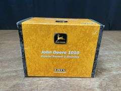 1/16 John Deere 1010 Industrial Crawler NIB Ertl