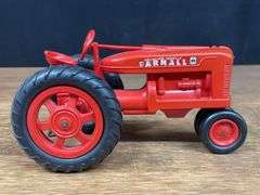 (2) 1/16 Farmall M Product Miniature