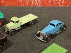 (7) Trucks, Cars, Disk