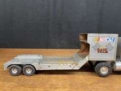 (2) IH Transtar NASCAR + Car Hauler Semis Ertl
