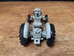 1/16 Ford 9N 1995 NFTM NIB Ertl