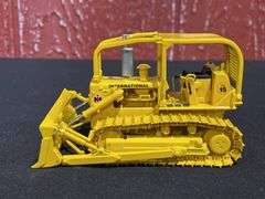 (2) 1/50 IH TD15 + TD25 Crawlers SC