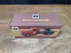 1/34 IH KB-8 Truck w/Engine NIB 1st Gear