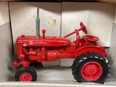 1/16 Farmall Super A NIB Ertl