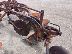 Allis Chalmers 3 Bottom Pull Type Plow