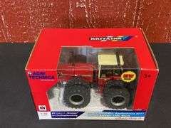 1/32 IH 3588 2011 Agritechnica NIB Britains
