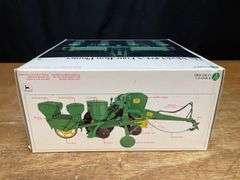 1/16 John Deere 494-A Planter Precision NIB Ertl