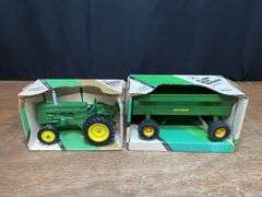 (2) 1/16 John Deere M + Wagon NIB Ertl