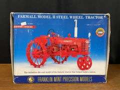 1/12 Farmall H NIB Franklin Mint