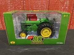 1/16 John Deere 80 NIB Ertl