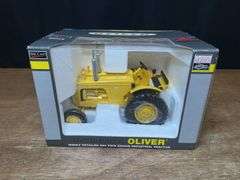 1/16 Oliver 880 Twin NIB SC