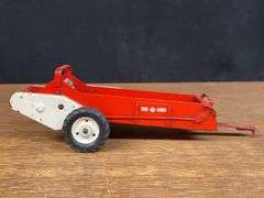 (3) 1/16 Tru-Scale Spreaders Carter