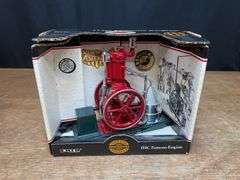 1/8 IHC Famous Engine NIB Ertl