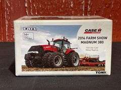 1/64 Case-IH Magnum 380 2014 Farm Show Chase NIB Ertl