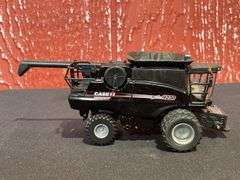 (2) 1/64 Case-IH 9230 Combine Black Farm Show + IH 1460 Combine NIB Ertl