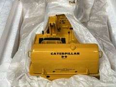 1/25 Caterpillar D9D Crawler NIB 1st Gear