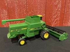 1/24 John Deere Titan Combine Ertl