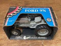 1/16 Ford 9N 1993 TTT NIB Ertl