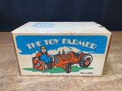 1/16 AC D19 1989 NFTS NIB Ertl