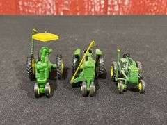 (3) 1/64 John Deere Tractor w/Mowers Customized