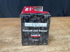 1/16 Farmall 230 NIB Ertl