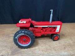 1/16 Farmall 706 Firestone NIB Ertl