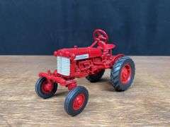 (2) 1/16 Farmall Cubs Ertl