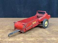 (3) 1/16 Tru-Scale Spreaders Carter