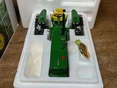 1/16 John Deere 3010 Precision NIB Ertl