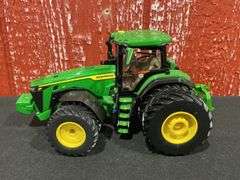 1/32 John Deere 8R 410 2021 Farm Show NIB Ertl