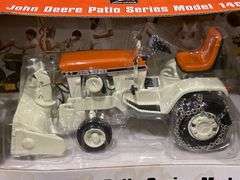 1/16 John Deere 140 L&G Patio Orange NIB Ertl