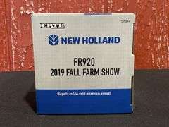 1/64 New Holland FR920 Forage Harvester Gold 2018 Farm Show NIB Ertl