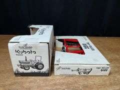 (2) 1/16 Kubota L3130 + White Disk NIB SM