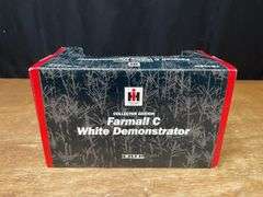 1/16 Farmall C Demonstrator NIB Ertl